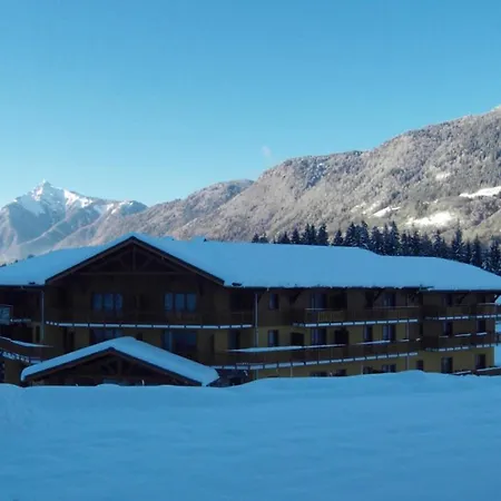 Grand Massif 2p5 Holiday home *